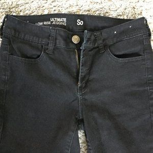 Black Low-rise Jegging